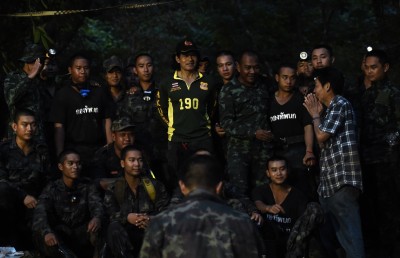 ހޮހަޅައިގައި ތިބި ކުދިން ނެރެން މަސްތަކެއް ނަގާނެ: ސިފައިން