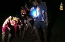 ހޮހަޅައިގައި ތިބި ކުދިން ނެރެން މަސްތަކެއް ނަގާނެ: ސިފައިން