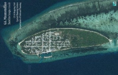 ކަނޑަށް އެރި އަމިއްލައަށް މަރުވާން އުޅުނު ޒުވާނަކު ސަލާމަތްކޮށްފި