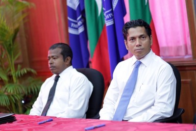 އައްޑޫ މޭޔަރުގެ މައްޗަށް ކޮރަޕްޝަންގެ ދައުވާ ކުރުމާއެކު ދެ މިލިއަން ހޯދުމަށް އެދި ޕީޖީއަށް
