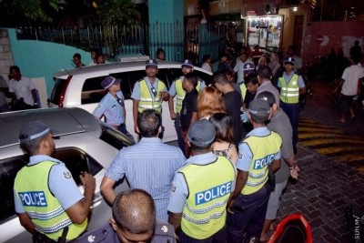 ބޭރު ވިޔަފާރިވެރިއެއްގެ ނަމުގައި އޮޅުވާލައި ފައިސާ ހޯދަމުންދިޔަ އަންހެނަކު ހައްޔަރުކޮށްފި