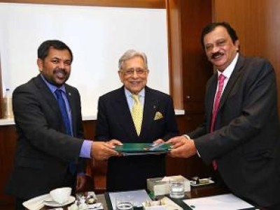 އިންޑިއާގެ އޮބެރޯއި ގުރޫޕުން ރިސޯޓެއް ހިންގަން އެއްބަސްވުމެއްގައި ސޮއިކޮށްފި