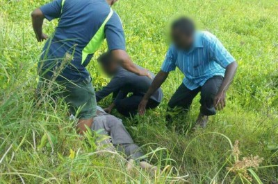 މަރާލި ވިޔަފާރިވެރިޔާގެ ފިހާރައިން ވަގަށް ނެގި ފައިސާ ވަޅުލާފައި ހުއްޓާ ހޯދައިފި