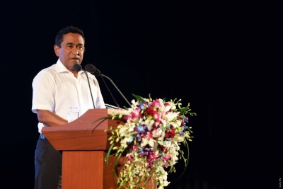 ދިހަވަރަކަށް އަހަރުތެރޭ ރާއްޖެއިން ފެންނާނީ ފުދުންތެރި މުޖުތަމައެއްގެ ސިފަތައް: ރައީސް