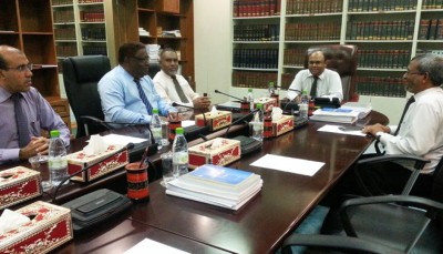 ޝަރުއީ ދާއިރާއާއި މީޑިއާއާ ދެމެދު އޮތް ނުތަނަވަސްކަމަށް ހައްލު ހޯދުމަށް މަޝްވަރާކޮށްފި