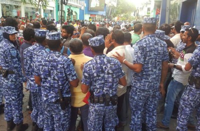 ހަމަހަމަ ފުރުސަތެއް ނުދޭނެ، އެއީ ޕްރެޝަރާ ހެދި އެޅުވި އަނދުނެއް: އިދިކޮޅު