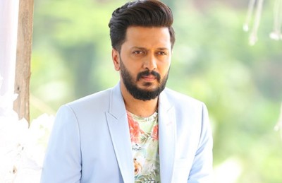 އެކްޓަރު ރިތޭޝް ދޭޝްމުކް ސިޔާސީ ދާއިރާ އަށް ނުކުންނަނީ