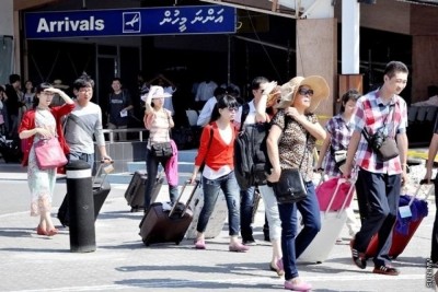 ޗައިނާގެ މާކެޓް ދަށްވެ، ޔޫރަޕުން ފަތުރުވެރިން އައި އަދަދު މައްޗަށް