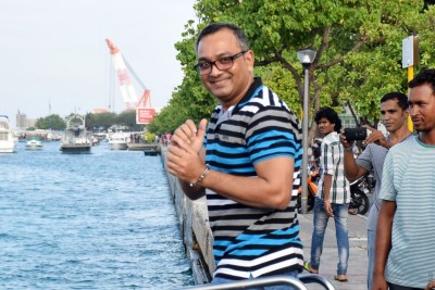 ލޯންޗުކޮޅަށް ނާރަން ފުލުހުންނަށް އެންގީ "ޗީފް" އަންގައިގެން: ޕާޕާ