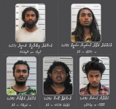ހޯދަމުން ދިޔަ ތިން މީހުން އަމިއްލައަށް ފުލުސް އޮފީހަށް ހާޒިރު ވުމުން ޓެގު އަޅުވައިފި