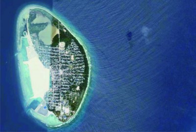 އަންހެނަކު، ފިރިހެނަކަށް ބިރުދައްކައި ފައިސާތަކެއް ފޭރިގެންފި