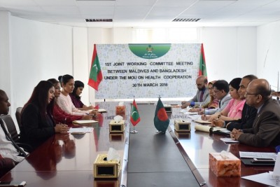 އަހަރަކު ފަސް ޑޮކްޓަރުންނާއި ފަސް ނަރުހުންނަށް ކިޔަވައި ދިނުމަށް ބަންގާޅުން އެއްބަސްވެއްޖެ