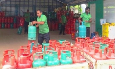 ގޭސް ފުޅިއަކުން 15 ރުފިޔާ ހެޔޮކޮށް ވިއްކަން ފަށައިފި