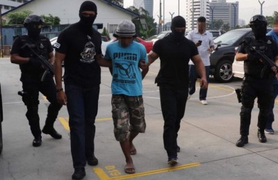 މަހާތިރަށް ބިރު ދެއްކި އައިއެސްގެ މީހަކު ހައްޔަރުކޮށްފި