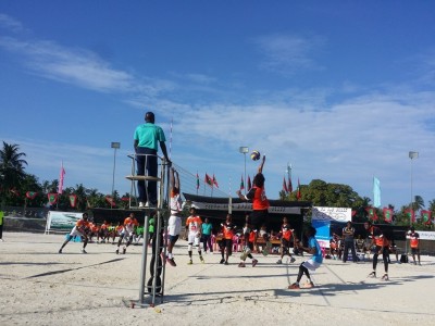 ތ. އަތޮޅު ވޮލީ މުބާރާތުގެ ފިރިހެން ޑިވިޝަނުގެ ސެމީގެ ޖާގައެއް ހިރިލަންދޫ ހޯދައިފި