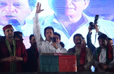 އިމްރާން ޚާން: 20 އަހަރަށް ފަހު ކާމިޔާބީގެ އުއްމީދުގައި