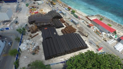 ބުރިޖުގެ ޕްލެޓުފޯމުތައް އަންނަ ހަފްތާގައި ބަހައްޓަން ފަށާނެ: މިނިސްޓަރު