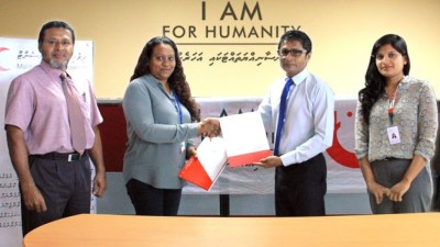 ރެޑް ކްރެސެންޓުން އަތޮޅުތެރެއަށް ކުރާ ދަތުރުތައް ހެޔޮ އަގުގައި ހަމަޖައްސައިދޭން މޯލްޑިވިއަނުން  ނިންމައިފި