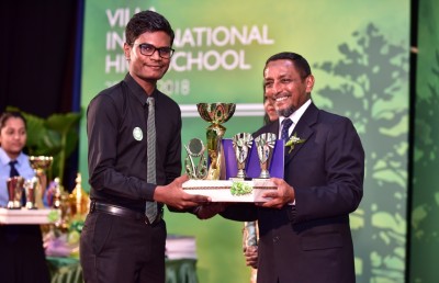 ވިލާ ހައި ސްކޫލްގެ އެންމެ މޮޅު ދަރިވަރަކީ ނާބިހު