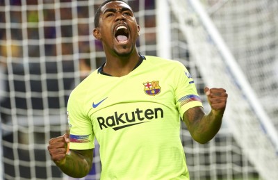 މެލްކޮމް ލަނޑު ޖެހި މެޗުން ބާސާ އަތުން ރޯމާ މޮޅުވެއްޖެ