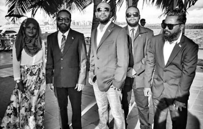 ސާކްގެ އާޓް ކޭމްޕުގައި ބައިވެރިވުމަށް ދިވެހި ފަސް ކުރެހުންތެރިއަކު ބޫޓާނަށް