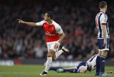 ސަންޗޭޒްގެ ދެ ގޯލުން އާސެނަލް ތިން ވަނައަށް ޖެހިލައިފި