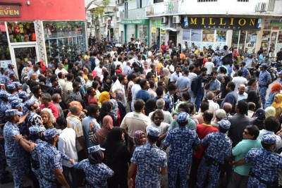 މޭޑޭގައި ބާއްވާ އެއްވެސް ހިނގާލުމަކަށް ފުރުސަތެއް ނުދޭނަން: ފުލުހުން