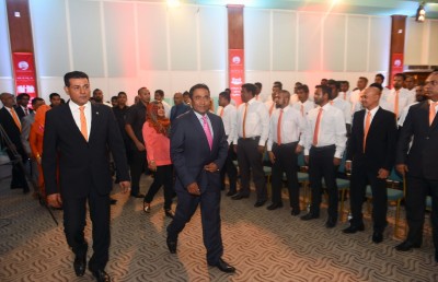 ސިޔާމް، ރައީސް ޔާމީން ދޫކުރައްވައި އިދިކޮޅާ ގުޅިވަޑައިގަންނަވަނީ؟!