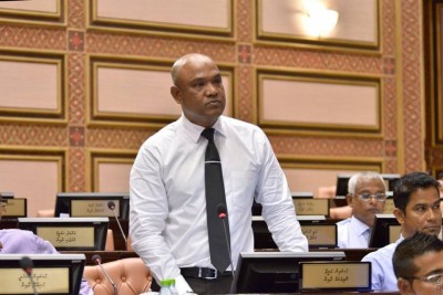 މެމްބަރު އަރީފްގެ ޕާސްޕޯޓް އަނެއްކާވެސް ހިފަހައްޓައިފި