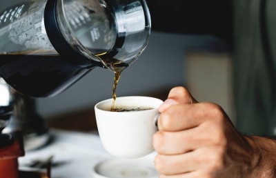 ކެފެއިން އަކީ ބަރުދަން ލުއިކުރަން އެހީވާ އެއްޗެއް ނޫން