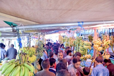 ލުނބޯ ބަސްތާއެއް ވަގަށް ނަގައިގެން ފިލަން ދުވި ކަމުގެ ތުހުމަތުގައި ދެ މީހަކު ހައްޔަރުކޮށްފި