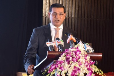 ރާއްޖެއަކީ ހަމައެކަނި ސެލެބްރިޓީންގެ މަންޒިލެއް ނޫން: ސިޔާމް