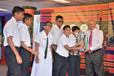 ވާހަކަދެއްކުމުގެ މުބާރާތުން ތިން އުމުރުފުރާއަކުން އެއް ވަނަ ކަލާފާނާއި ތާޖުއްދީން އަދި ވިލާއަށް