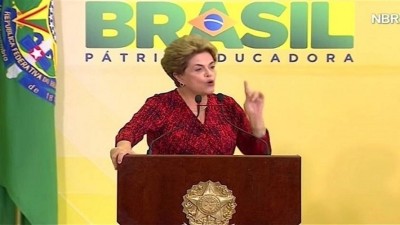 އިތުބާރު ނެތް ކަމަށް ފާސްކުރަން އުޅޭތީ ބްރަޒީލްގެ ރައީސާ "ފޮށި ތަންމަތި" ތައްޔާރުކޮށްފި