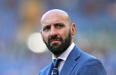 ކުޅުންތެރިން "ނުލިބުމުން" ޔުނައިޓެޑުން ޑިރެކްޓަރެއް ހޯދަނީ!