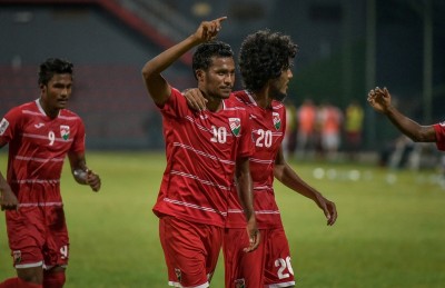 ރާއްޖޭން ޕާކިސްތާނާ ދެކޮޅަށް މެޗެއް ކުޅެނީ