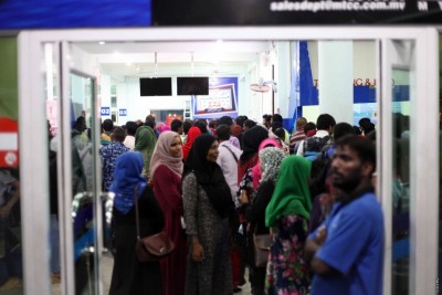 ވިލިމާލެ އާއި ހުޅުމާލޭގެ ފެރީގެ ދަތުރުތައް އަލުން ފަށައިފި