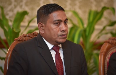 ހައި ކޯޓުގެ އިސް ފަނޑިޔާރަކަށް ޝުޖާއު އުސްމާން ހަމަޖައްސައިފި