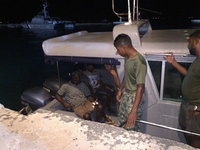 އަޑިއަށް ދިޔަ 'އައްޓަމަސް' ދޯނި ވަނީ ބިންދައިގެން ގޮސްފައި