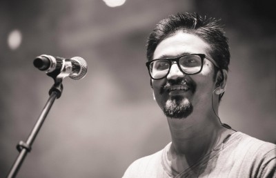 ކުރީގެ ލަވަަތައް ރިކްރިއޭޓް ކުރުމާ އަމިތު ތުރިވެދީ ދެކޮޅު