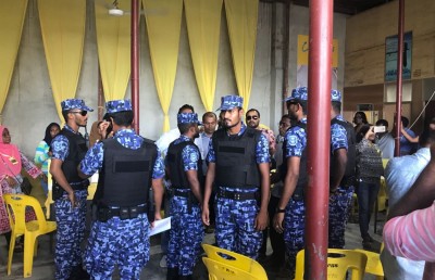 ސިޔާސީ ނަޒަރަކުން ފުލުހުންނާ މެދު ނުބެލުމަށް އެދިއްޖެ