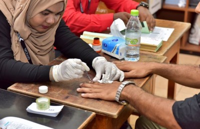 ވޯޓަށް ރިޝްވަތު ދިނުމުގެ މައި ދޮރާށި ހުޅުވާފައި!