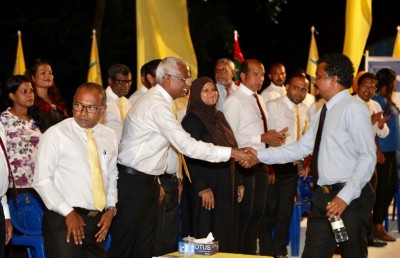 ސަރުކާރާ ދެކޮޅުވީ، ގާނޫނީ އިމުން ބޭރުވުމުން: ފަޒާދު