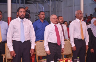 އިބޫގެ ވެރިކަމުގައި މައުމޫނާއި ފާރިސް އަދި ނަދީމް މިނިވަންވާނެ ކަމަށް އެ ބޭފުޅުން އުންމީދުކުރައްވާ: ވަކީލް