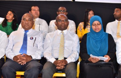 ތިއިންބޭފުޅެއްގެ އެންމެ ލޯލާރިއެއްގައި ވެސް އަޅުގަނޑު ނުޖެހޭނަން