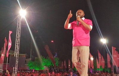 އިބޫއަކީ ހަމައެކަނި ކޭކު ފަޅަން ވަޅި ހިފަހައްޓައިގެން މީހާ: ރައީސް