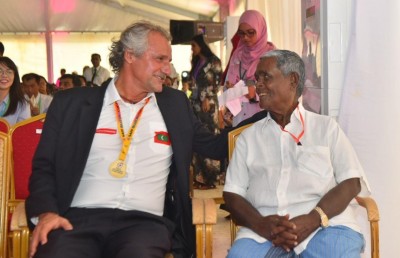 އެއާޕޯޓު ވާނީ ސަރަހައްދުގެ ނަމޫނާއަކަށް: އާދިލް