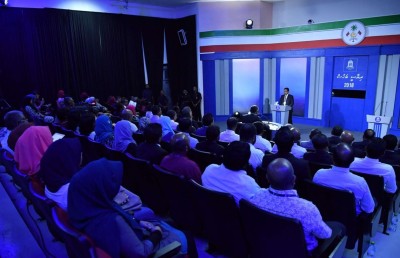 ކޮރަޕްޝަން އާންމުވީ މުއައްސަސާތައް ޕެރަލައިޒް ކޮށްލުމުން: ފާއިޒު
