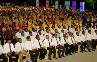 އިބޫގެ ވަރުގަދަ މެސެޖެއް ރައީސް ޔާމީނަށް: "ވޯޓާ ނުކުޅުއްވާތި"!