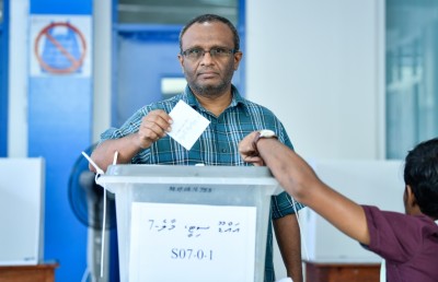 ހުސްނުއް ސުއޫދު ސަސްޕެންޑްކޮށްފި